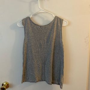Sleeveless gray tank